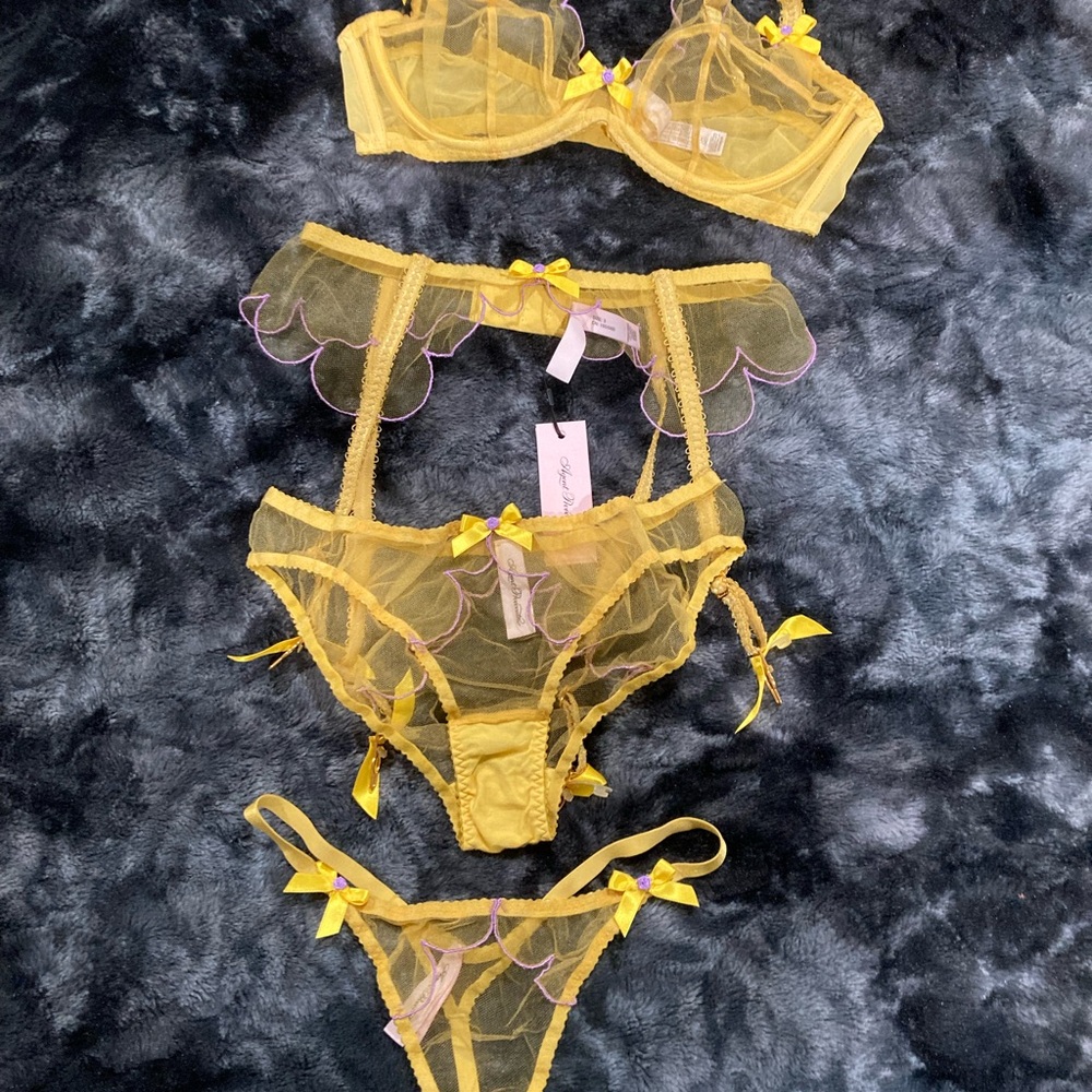 Agent Provocateur Yellow/Purple Lorna Set